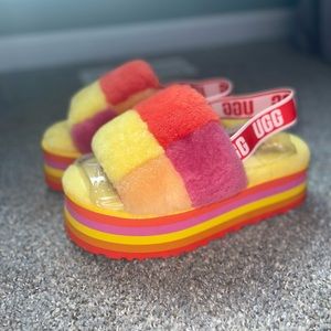 UGG PRIDE DISCO SLIDES